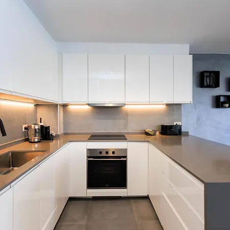 Apartamento Modern 2 Bed Sea View Pool Access *