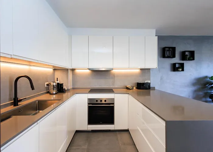 Appartamento Modern 2 Bed Sea View Pool Access *