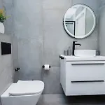 Apartment Modern 2 Bed Sea View Pool Access
