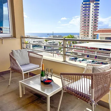 Modern 2 Bed Sea View Pool Access * Costa Adeje (Tenerife)