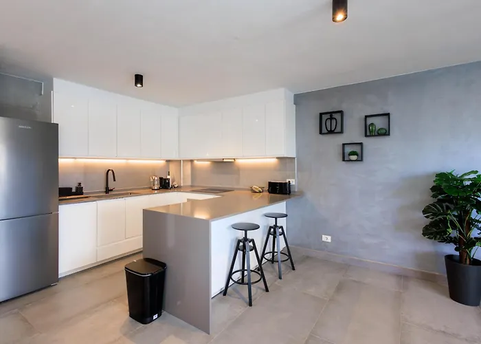 Apartamento Modern 2 Bed Sea View Pool Access Costa Adeje (Tenerife)